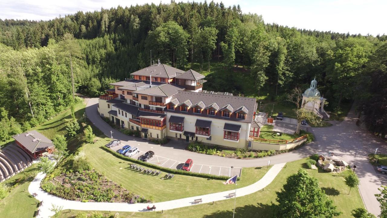 Hotel Studanka Рихнов-над-Кнежноу Экстерьер фото