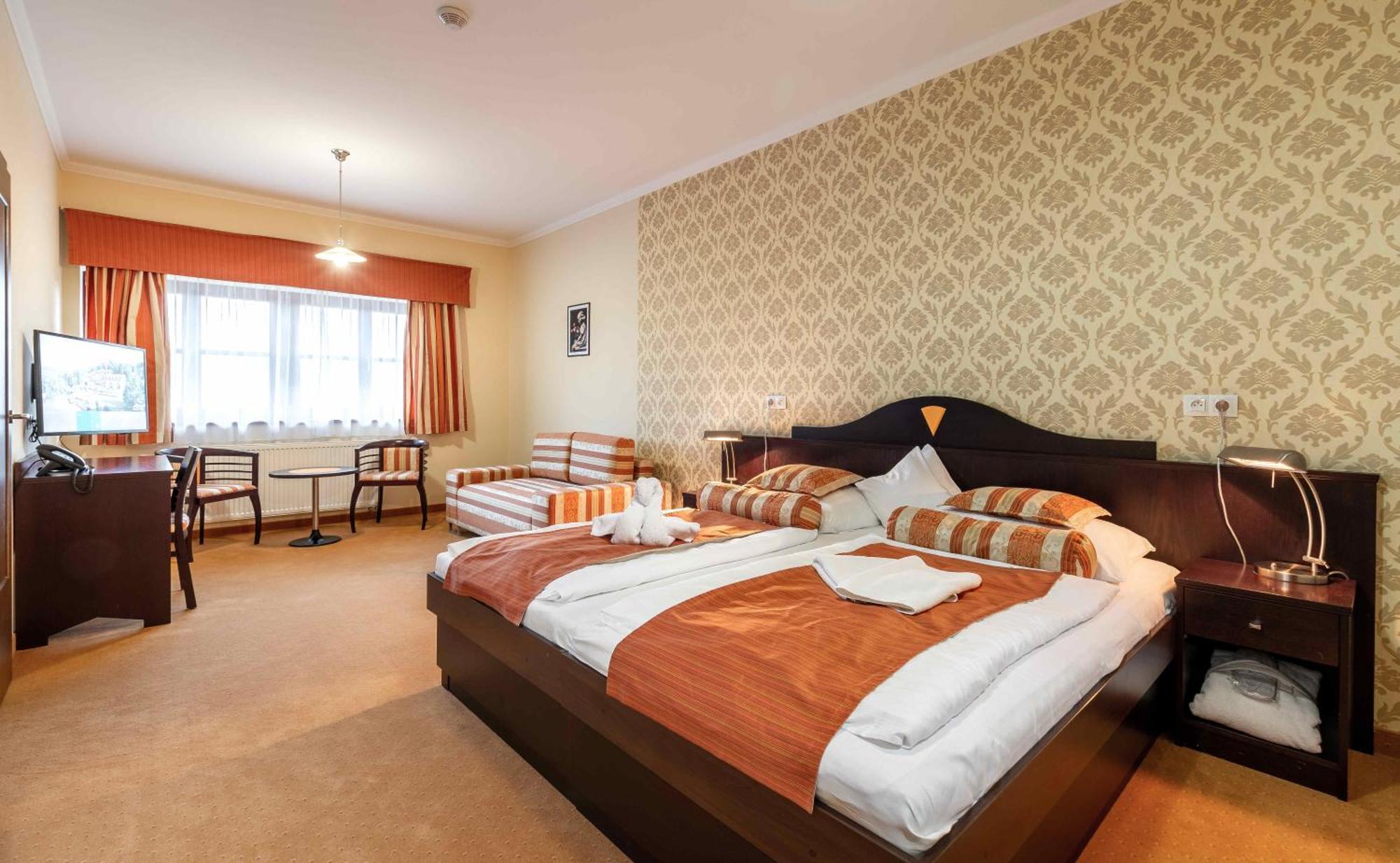 Hotel Studanka Рихнов-над-Кнежноу Экстерьер фото
